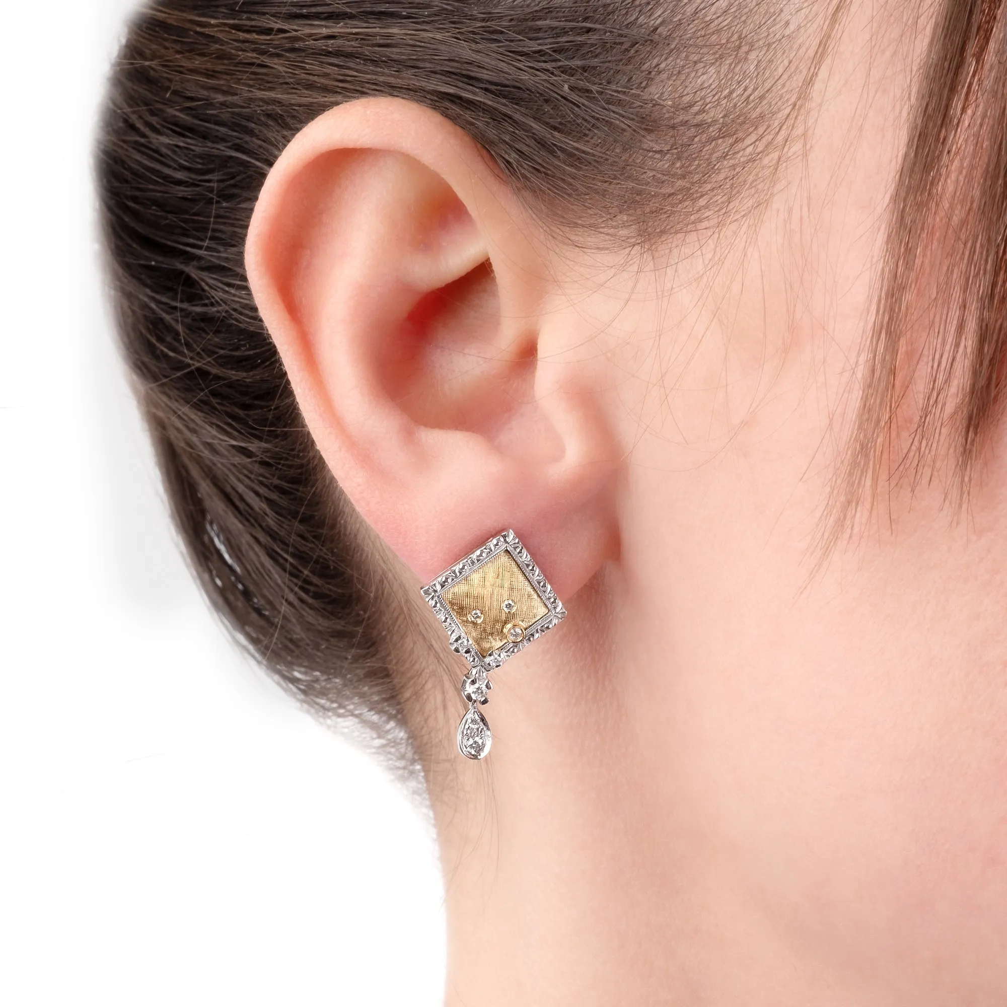 Florentine finish 18k gold and diamonds earrings